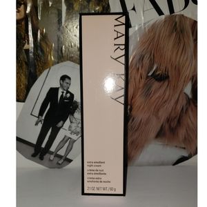 Extra emollient night cream